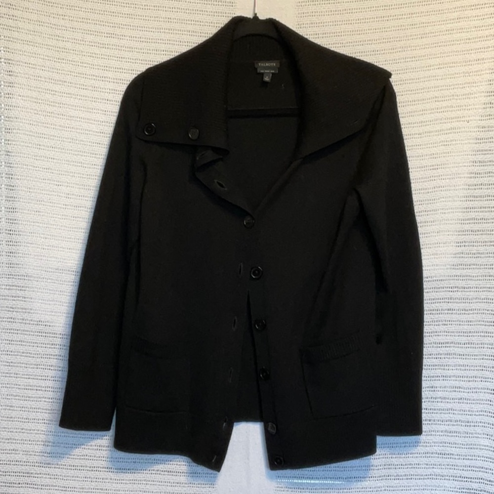 Elegant Black Cardigan with Unique Collar